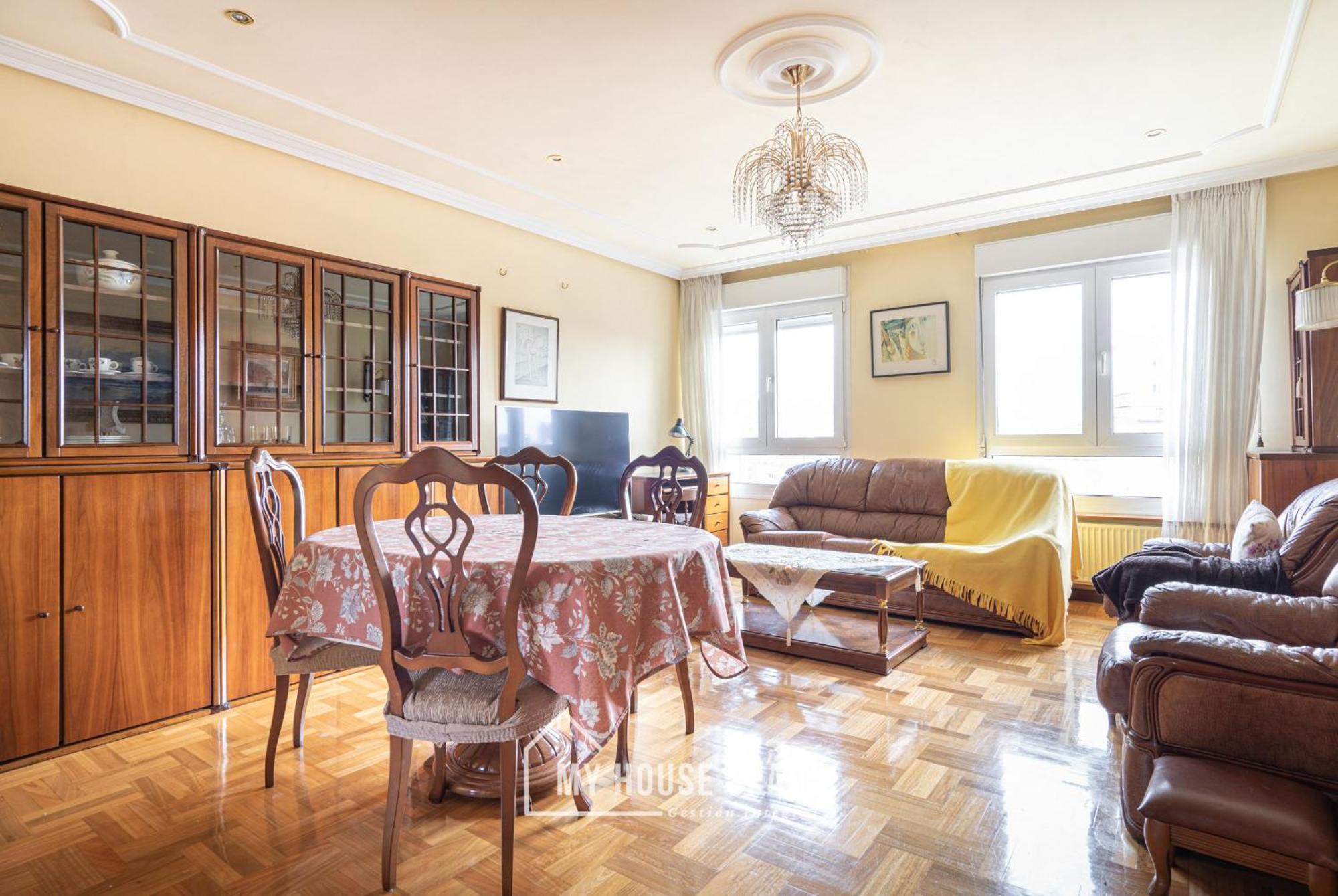 Myhousespain - Amplio Apartamento Con Vistas En Pleno Centro กิฮอน ภายนอก รูปภาพ